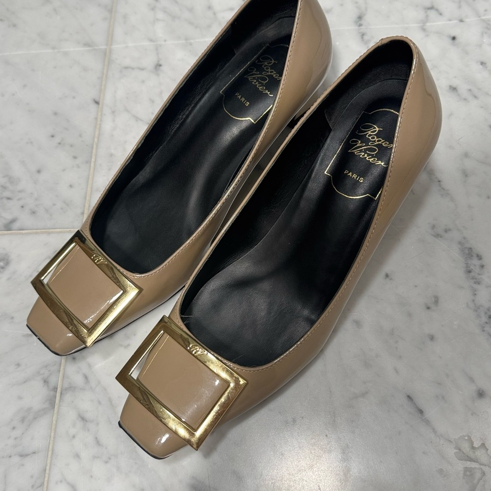 Roger Vivier Patent Classic Low Heels Flats Shoes size EUR 38 or US 7.5